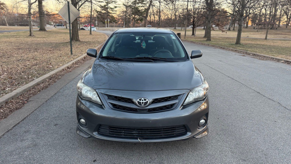 2012 Toyota Corolla Image 2