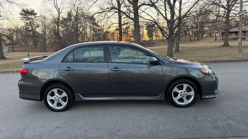 2012 Toyota Corolla Image 6