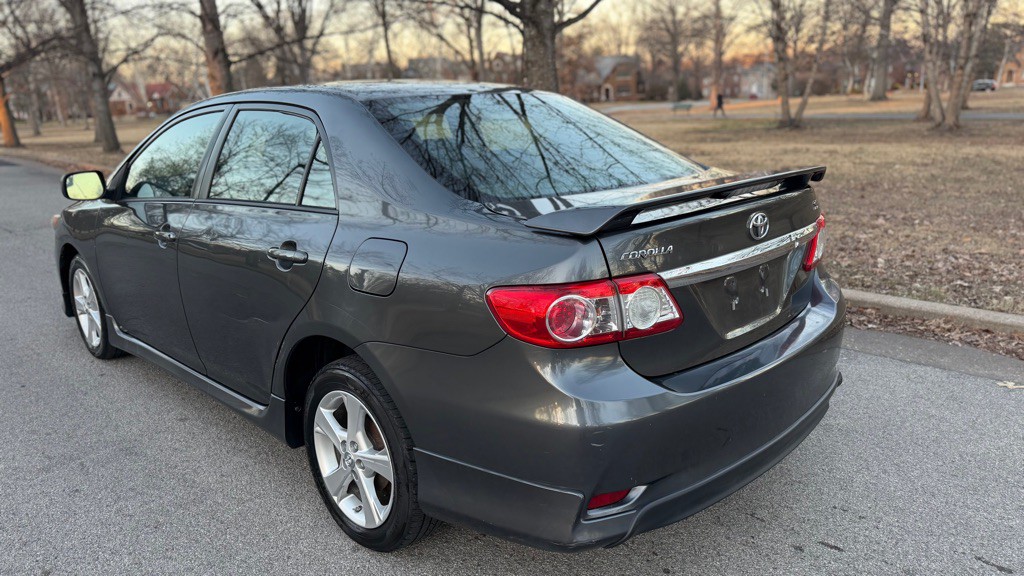 2012 Toyota Corolla Image 7