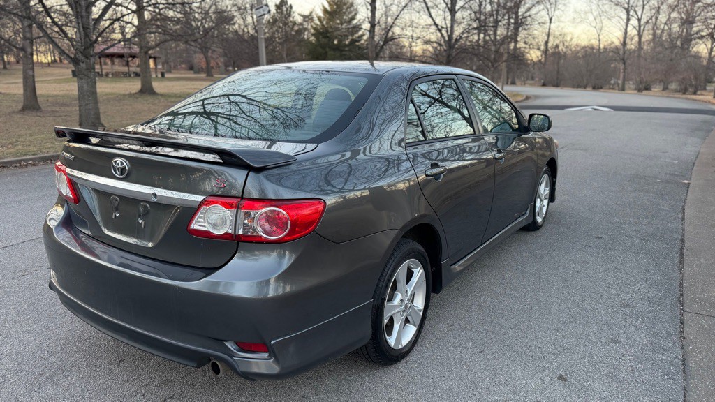 2012 Toyota Corolla Image 9