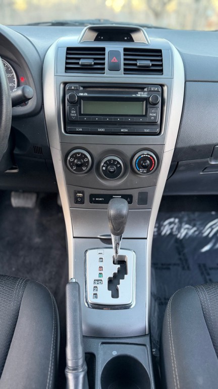 2012 Toyota Corolla Image 14