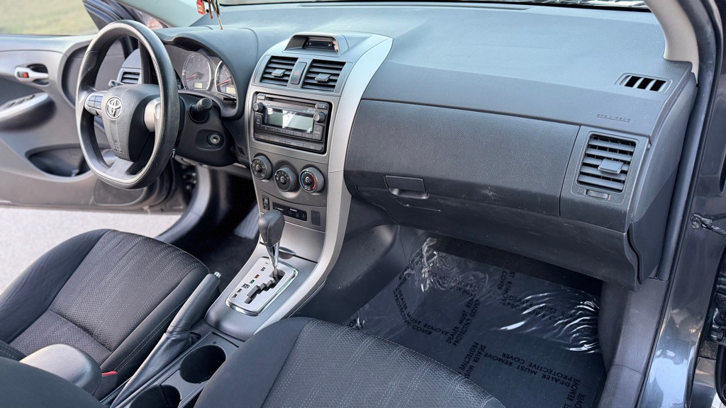 2012 Toyota Corolla Image 15