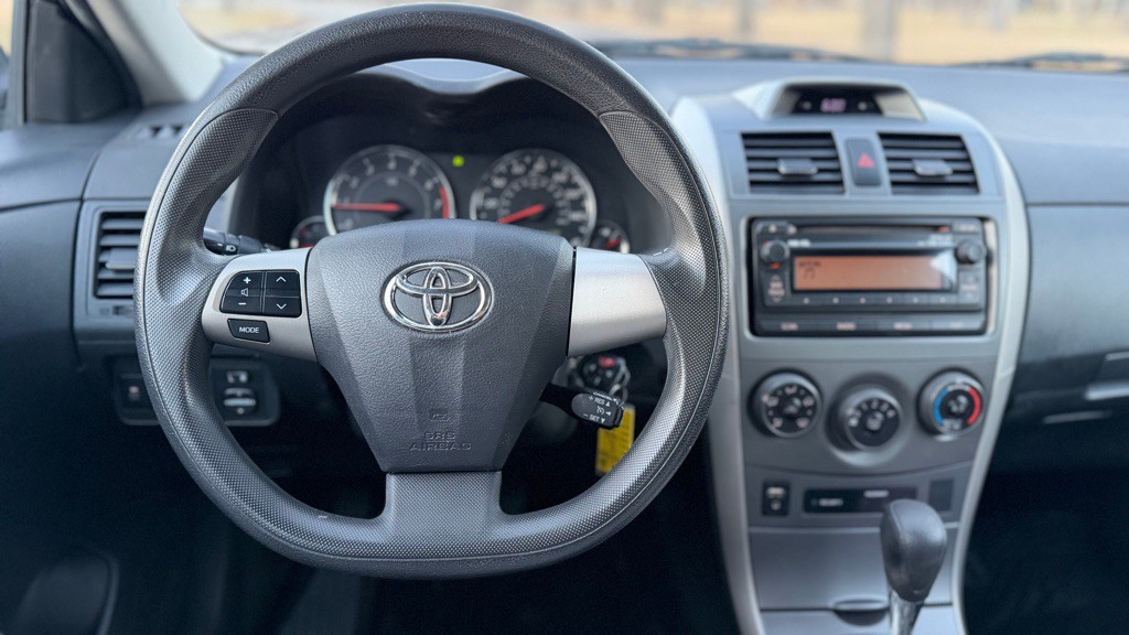 2012 Toyota Corolla Image 16