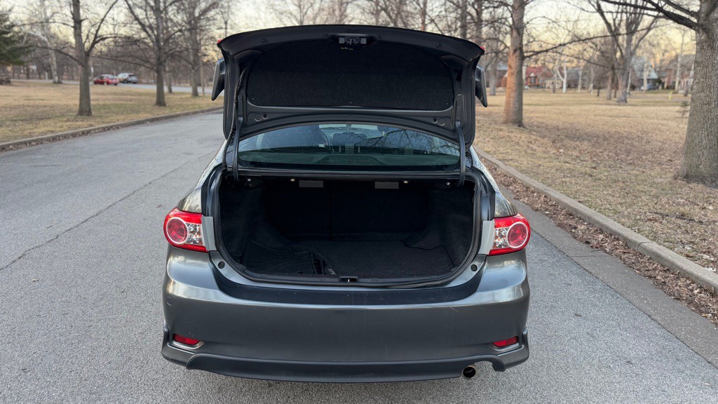 2012 Toyota Corolla Image 23