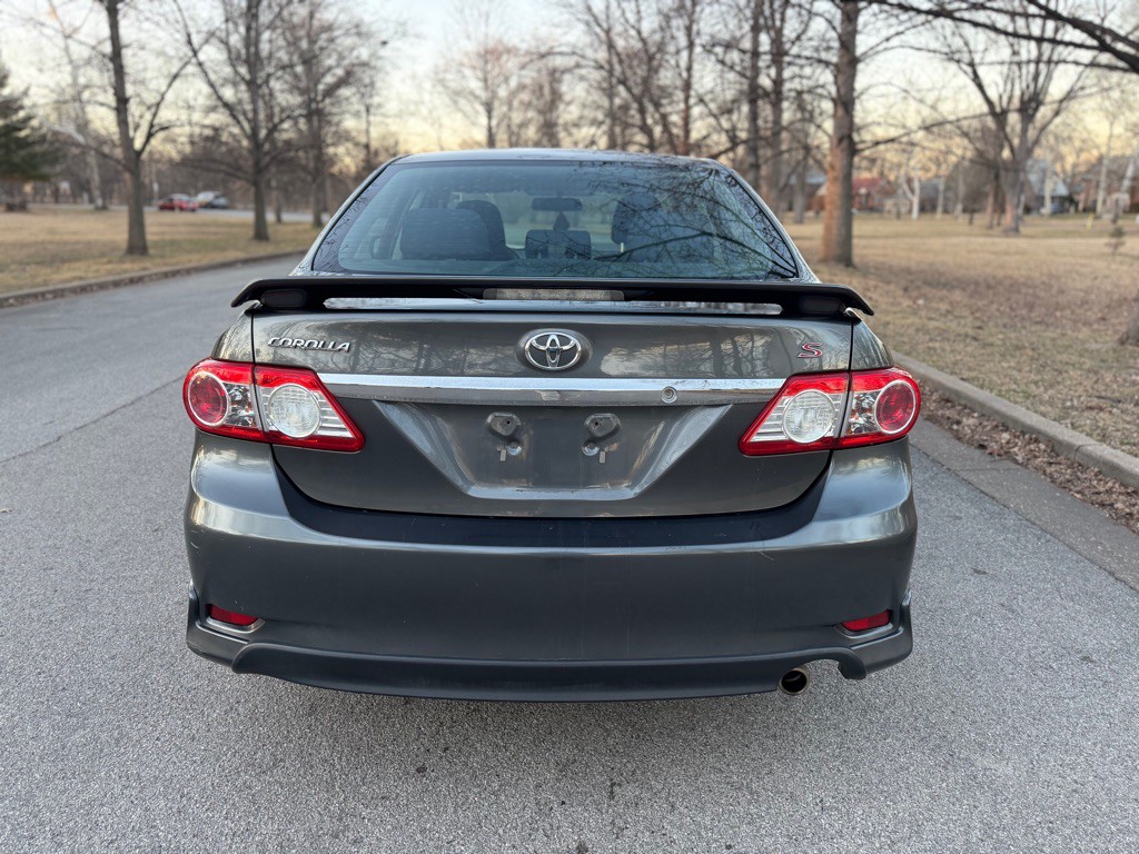 2012 Toyota Corolla Image 24