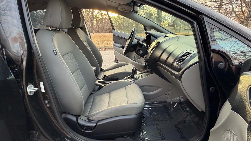 2015 Kia Forte Image 12
