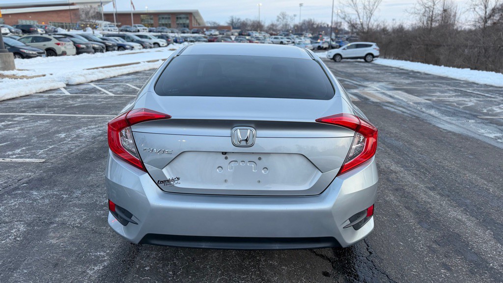 2016 Honda Civic Image 8