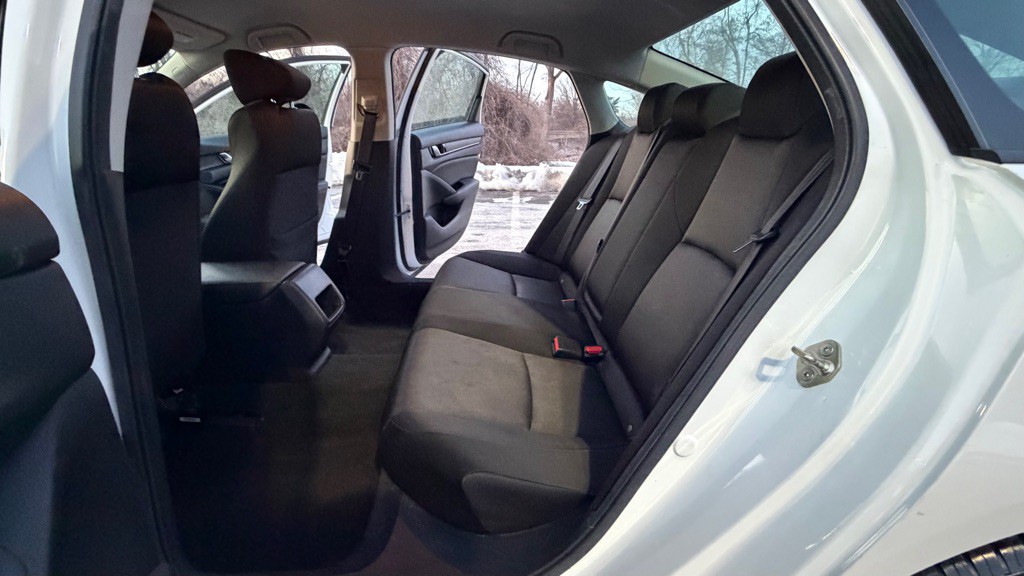 2019 Honda Accord Image 15