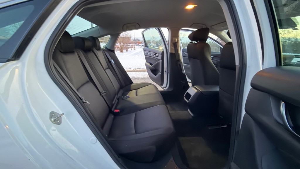 2019 Honda Accord Image 16