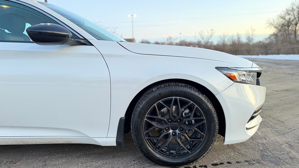 2019 Honda Accord Image 17