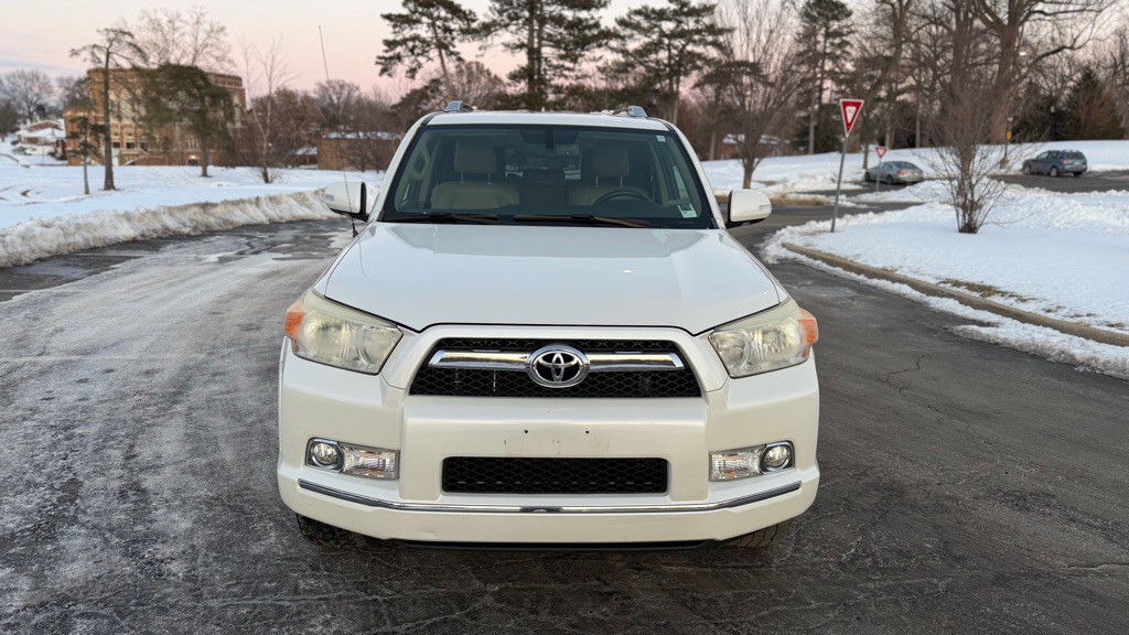 2012 Toyota 4Runner Image 2