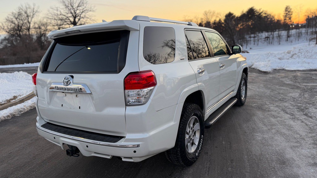 2012 Toyota 4Runner Image 9