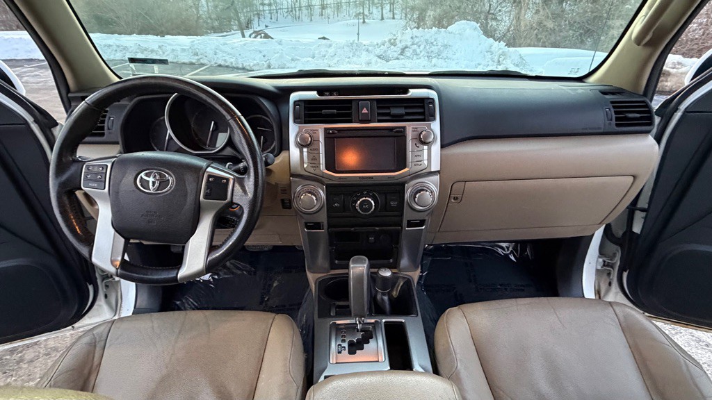 2012 Toyota 4Runner Image 11