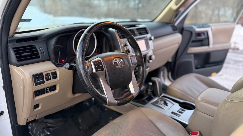 2012 Toyota 4Runner Image 13