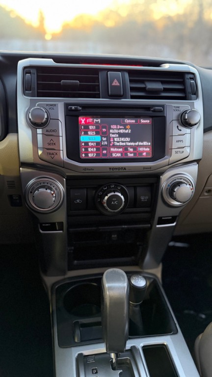 2012 Toyota 4Runner Image 18