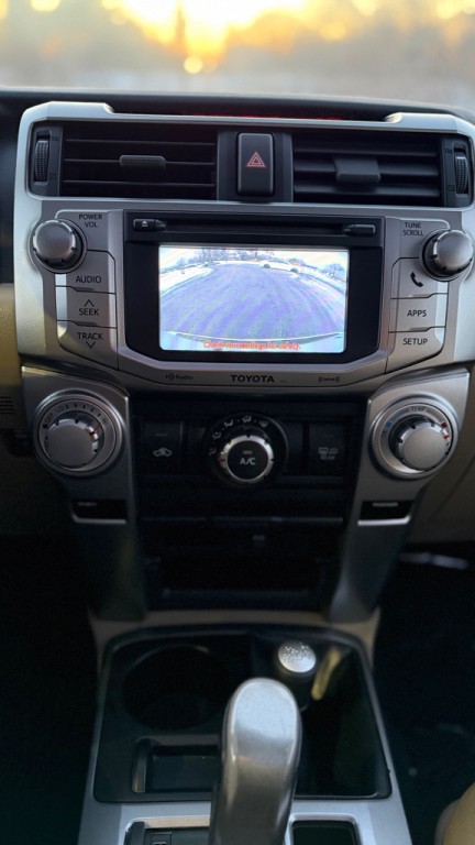 2012 Toyota 4Runner Image 19