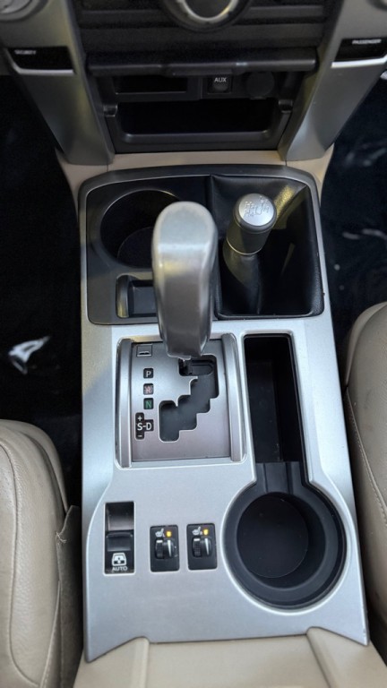 2012 Toyota 4Runner Image 21