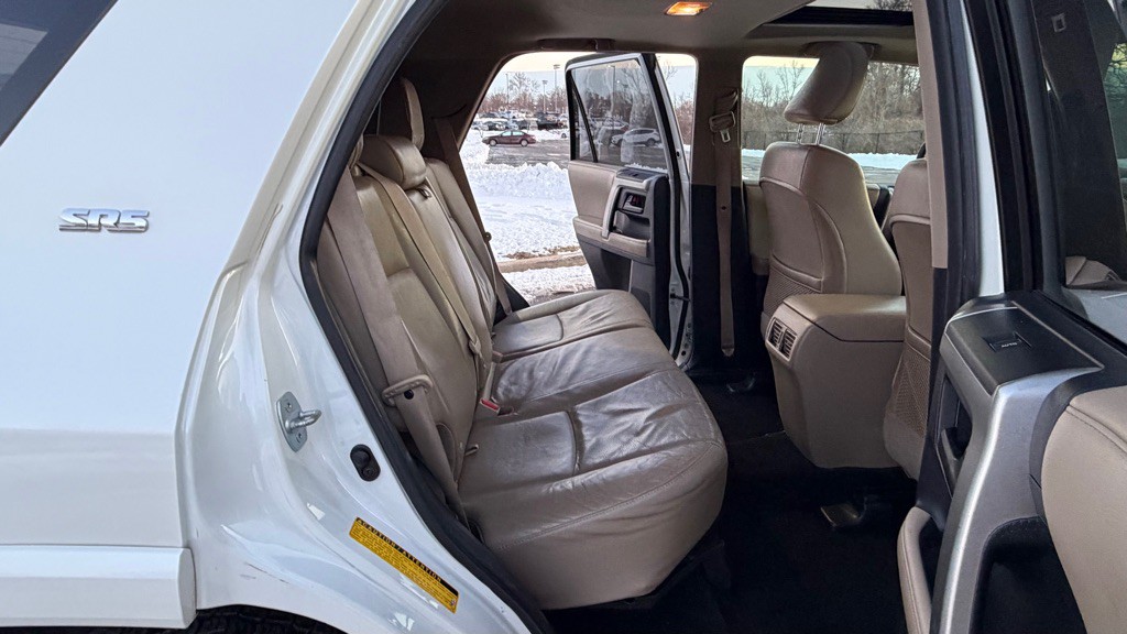 2012 Toyota 4Runner Image 24