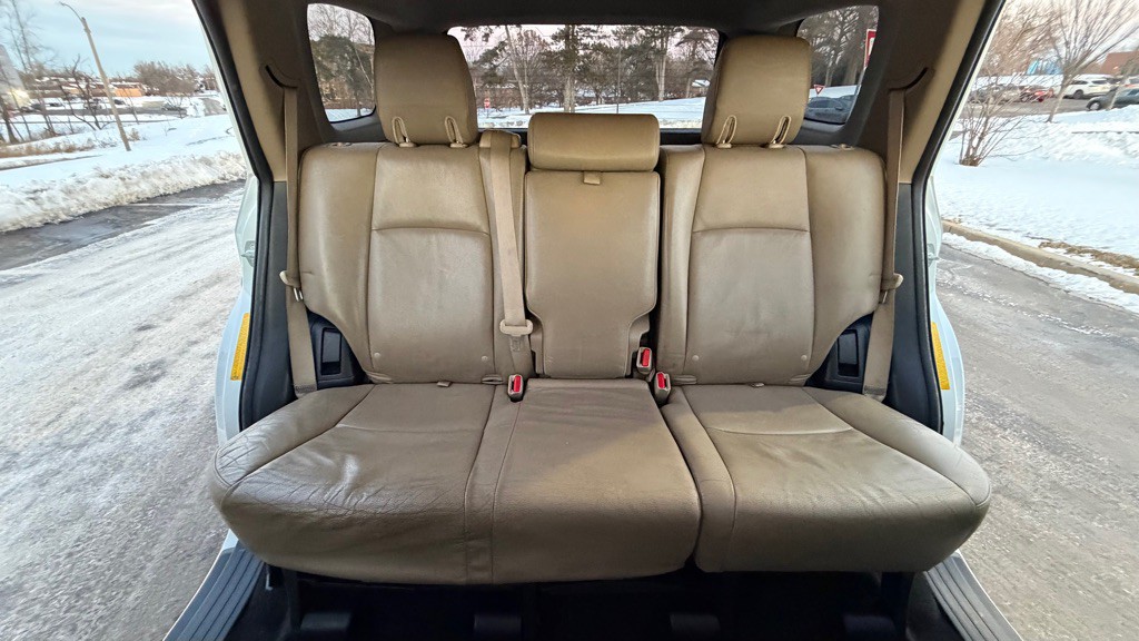 2012 Toyota 4Runner Image 25