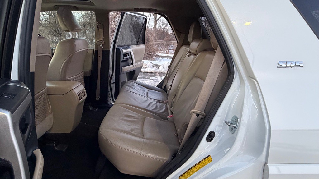 2012 Toyota 4Runner Image 26