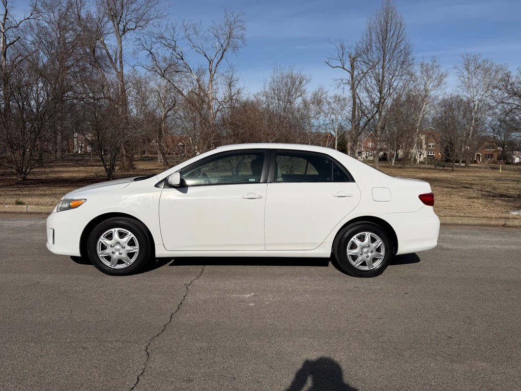 2011 Toyota Corolla Image 3