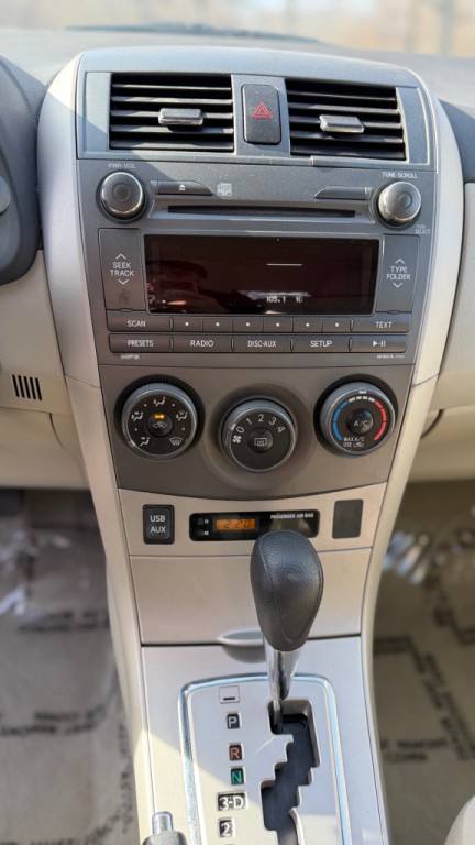 2011 Toyota Corolla Image 19