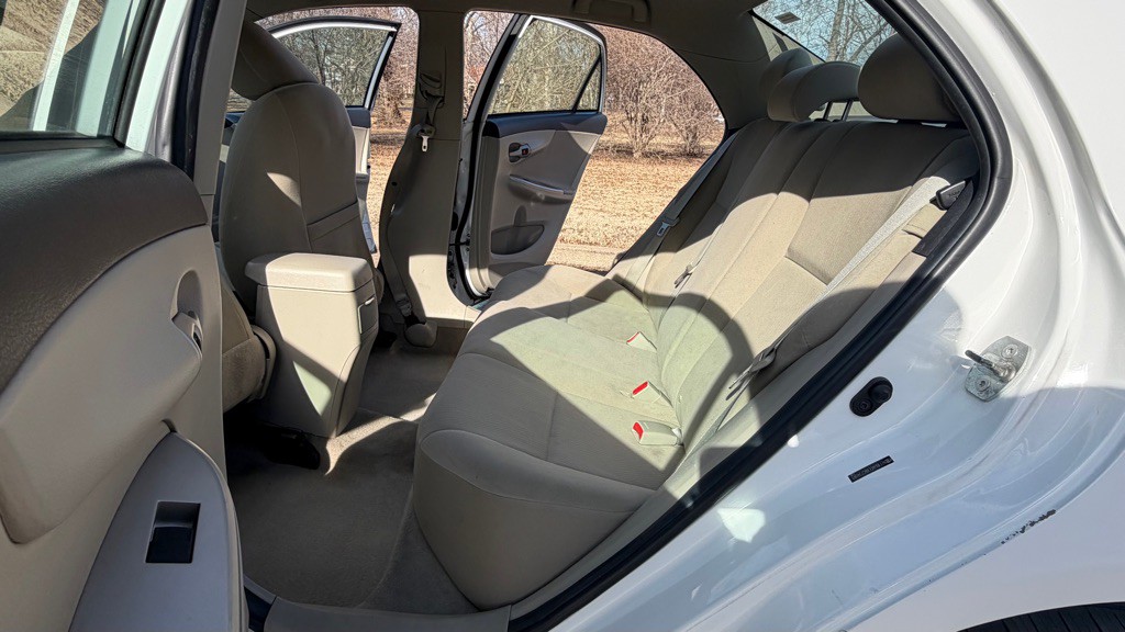 2011 Toyota Corolla Image 22