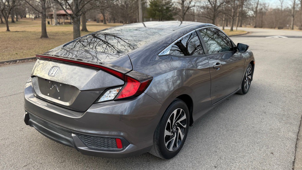 2018 Honda Civic Image 9
