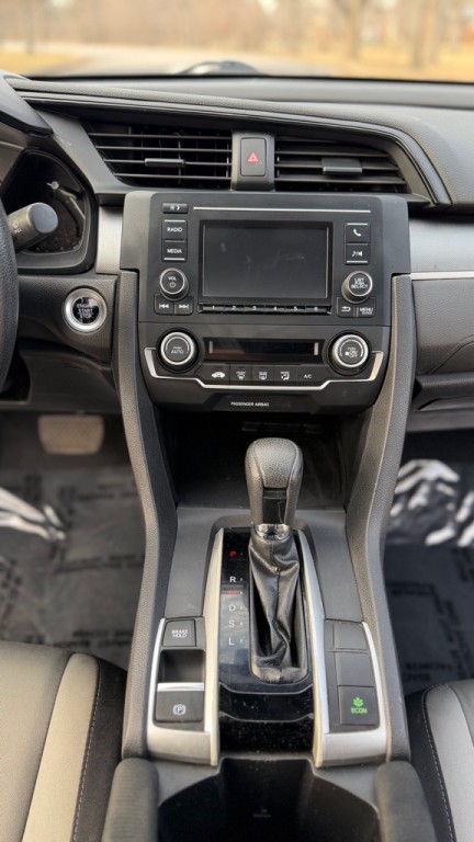 2018 Honda Civic Image 14