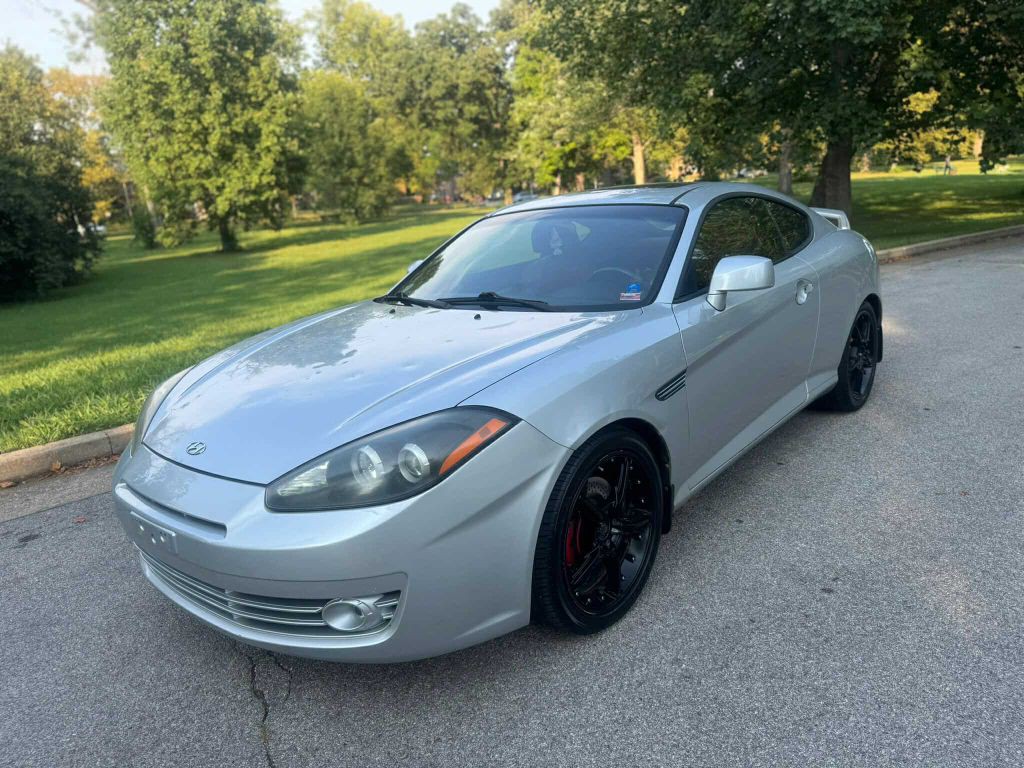 2008 Hyundai Tiburon Image 1