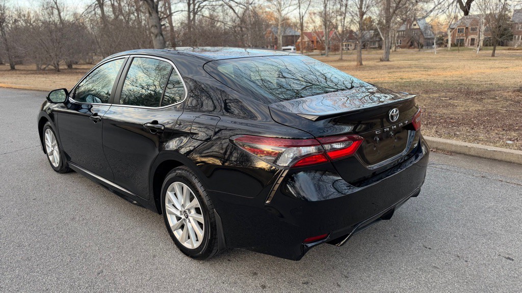 2021 Toyota Camry Image 7