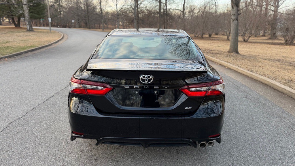 2021 Toyota Camry Image 8