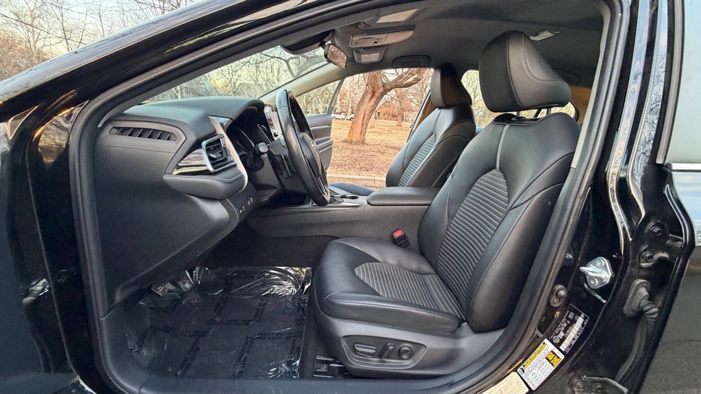 2021 Toyota Camry Image 12