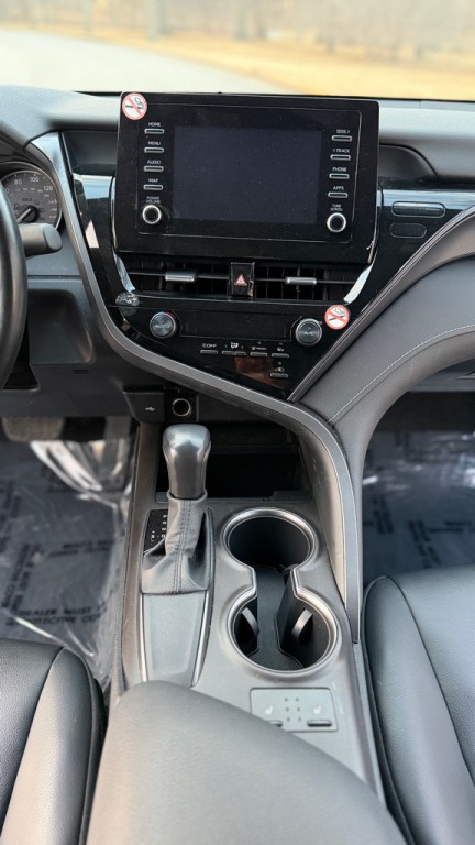 2021 Toyota Camry Image 16