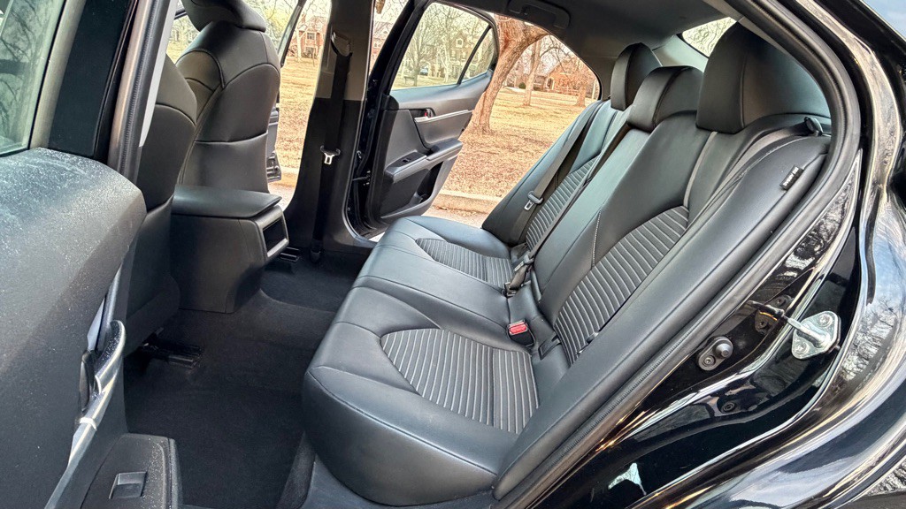 2021 Toyota Camry Image 26