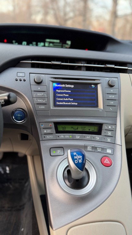 2013 Toyota Prius Image 20