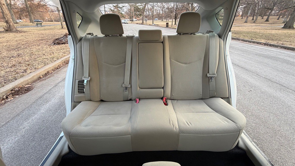 2013 Toyota Prius Image 22