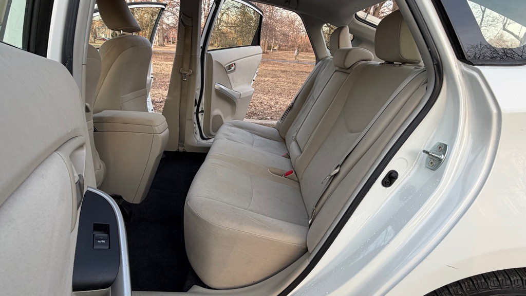 2013 Toyota Prius Image 23