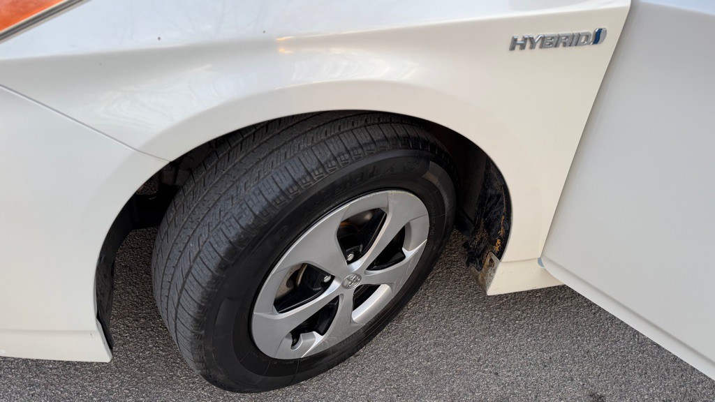 2013 Toyota Prius Image 25