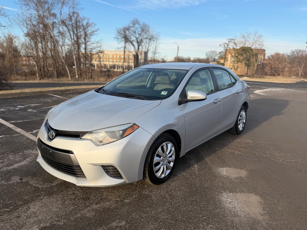 2015 Toyota Corolla Image 1