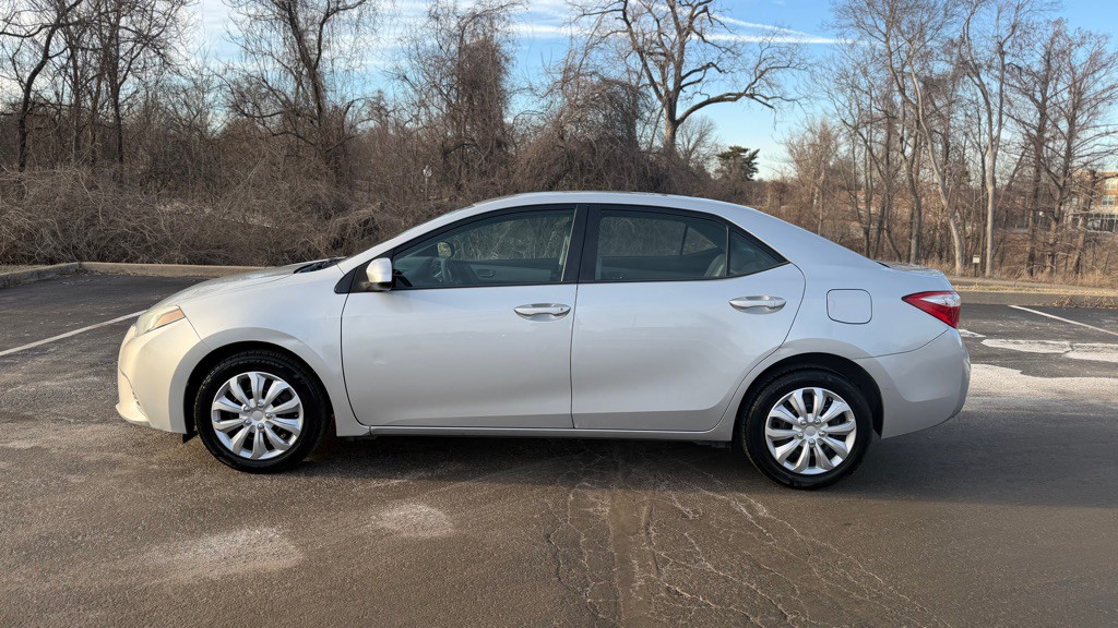 2015 Toyota Corolla Image 3