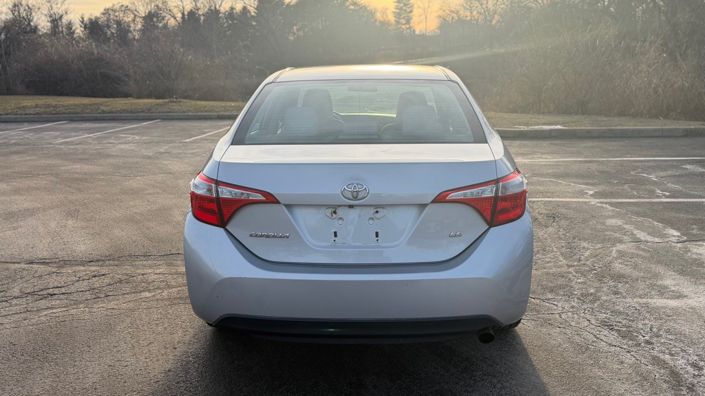 2015 Toyota Corolla Image 8