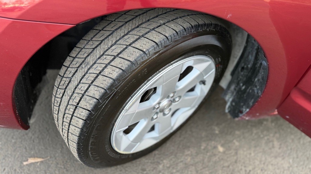 2005 Toyota Prius Image 24