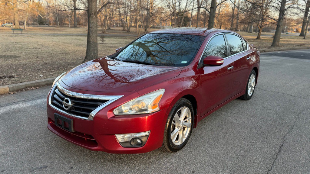 2015 Nissan Altima Image 1