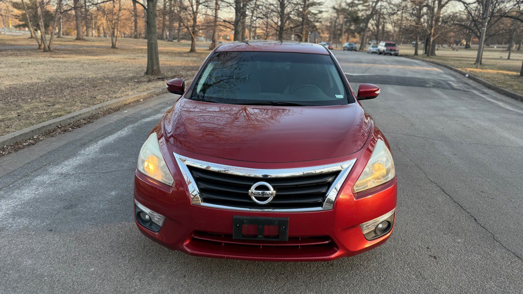 2015 Nissan Altima Image 2
