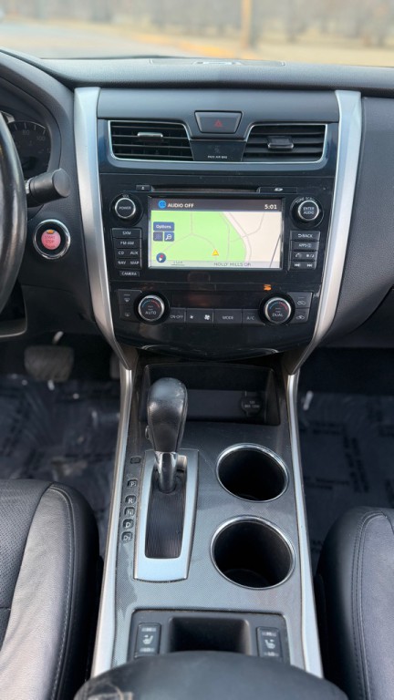2015 Nissan Altima Image 14