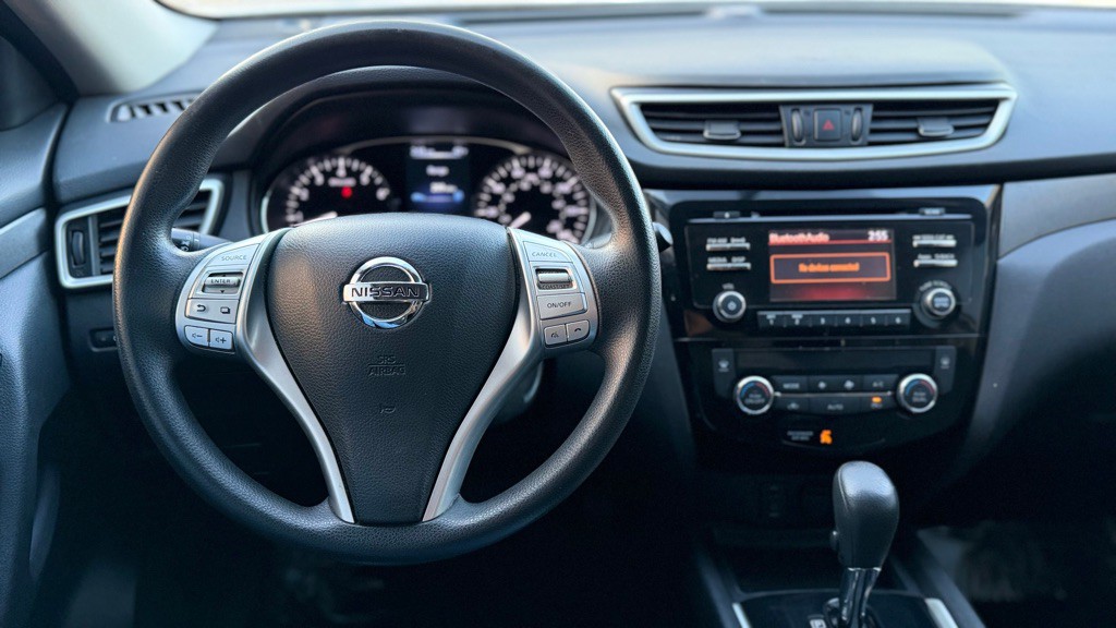 2016 Nissan Rogue Image 17