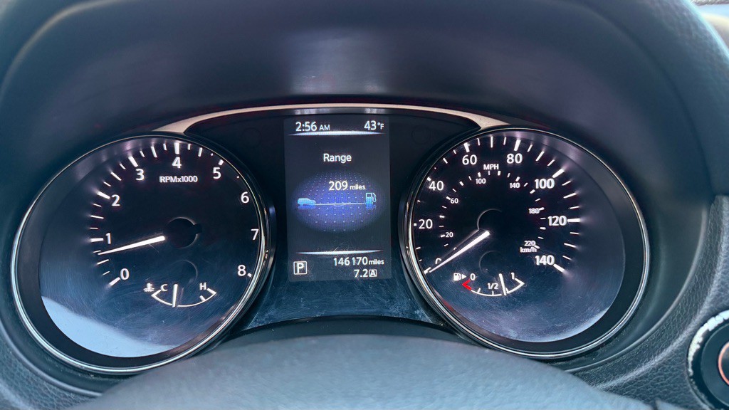 2016 Nissan Rogue Image 18