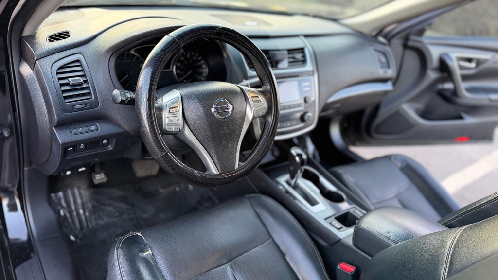 2017 Nissan Altima Image 13