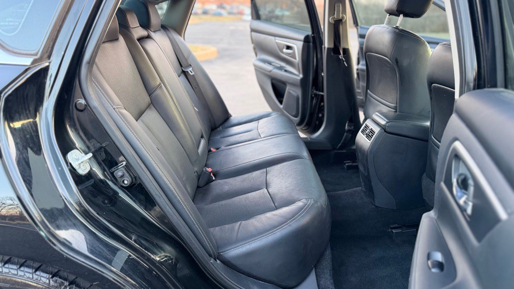 2017 Nissan Altima Image 20